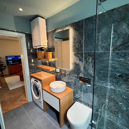 Central Apartments Apartment *