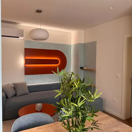 Central Apartments *